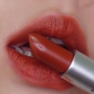 🧚‍♀️CHILI MAC Cosmetics Holiday 2018 Little MAC Lipstick NWOBOX